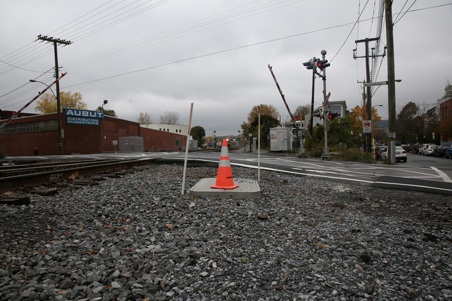 07 St Ambroise Rail Crossing - Capture photo 3 - Sounding the City 001 - Montréal 2015-2016