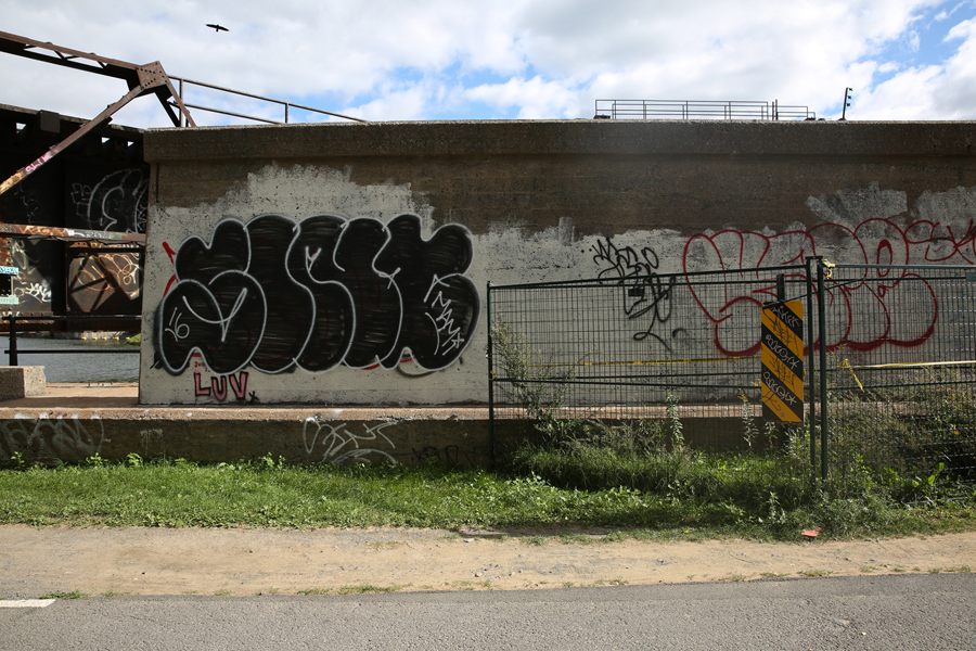 08 Peel Basin Train Bridge - Capture photo 8 - Sounding the City 001 - Montréal 2015-2016