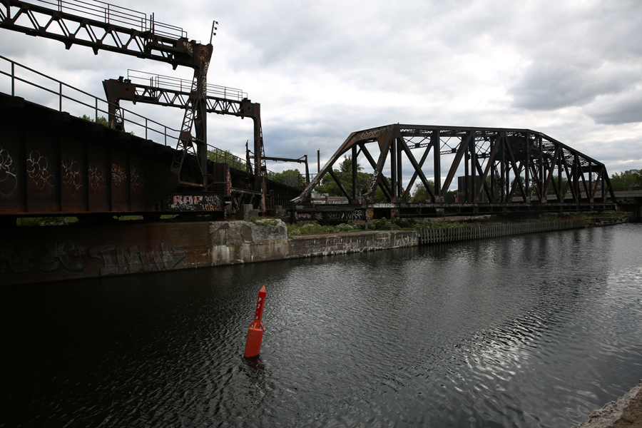 08 Peel Basin Train Bridge - Capture photo 12 - Sounding the City 001 - Montréal 2015-2016