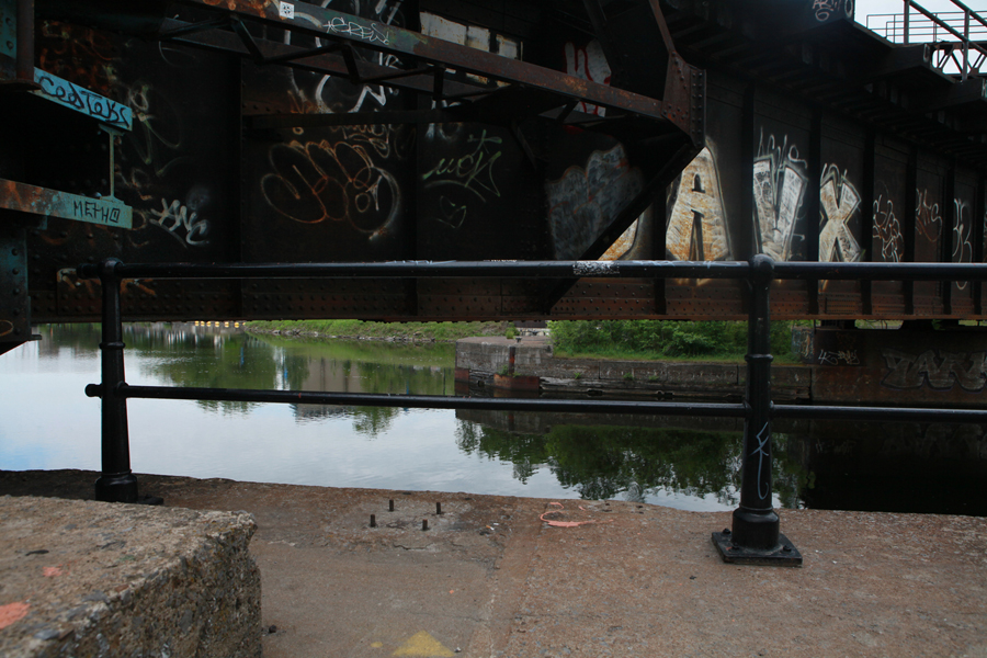 08 Peel Basin Train Bridge - Capture photo 5 - Sounding the City 001 - Montréal 2015-2016
